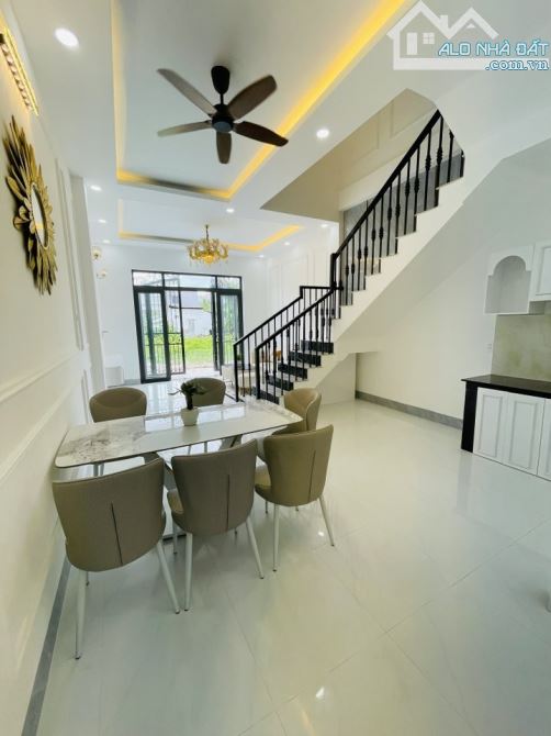 Nhà mới xây dựng tân cổ điển P2, Mỹ Tho, Tiền Giang - 8