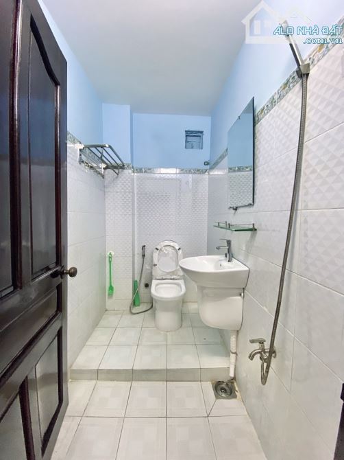 HẺM XE TẢI GẦN TRƯỜNG HỌC PHAN HUY ÍCH - 56M2 - 4x14 - SỔ VUÔNG A4 - GIÁ 7 TỶ 1 - 8