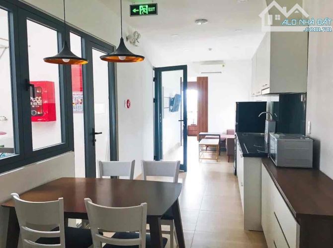 Cần bán tòa căn hộ 4,5 tầng, 2 mặt tiền Trước Sau, cách biển Mỹ Khê 5 phút đi bộ - 8
