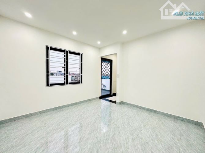 Bán nhà chợ Hàng 45m 3,5 tầng hướng Bắc giá 3 tỷ 390 - 8