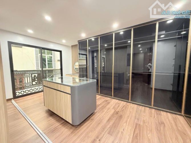 Hoàng Mai 50m x 6 tầng, mặt tiền 6.8m, giá 19.8 tỷ thương lượng - 8