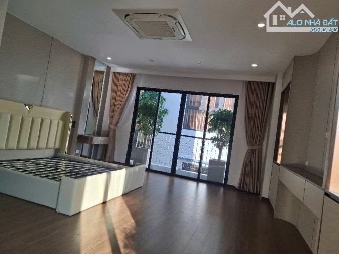 SIÊU PHẨM NGỌC THUỴ - LÔ GÓC THANG MÁY - THÔNG Ô TÔ VÀO NHÀ - 52M CHỈ HƠN 13 TỶ - 8