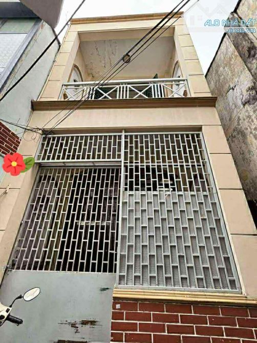 Nhà bán CMT8,Quân 10,ngang 3,2m/nở hậu3,6m× dài 13m,giá:4,2 tỷ - 8