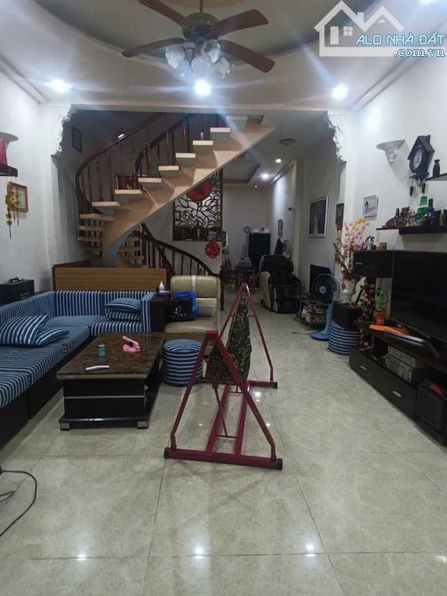 77m2 - 1t1l - 3pn - sổ riêng - mặt tiền đường thông thoáng - ngay lê văn việt - 7.5 tỉ - 8