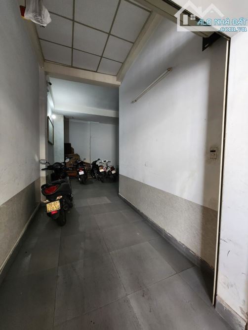 Bán CHDV hẻm xe hơi Bùi Quang Là, 5 tầng, 122m², 6x20, 10pn, giá 14.5 tỷ tl - 9