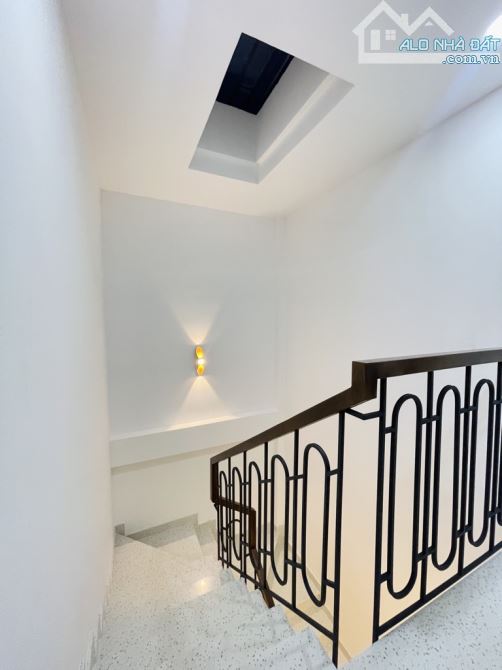 NHÀ KHU VIP CAO TẦNG ĐỒNG BỘ - FULL NỘI THẤT - 4 TẦNG - 45M2, P8 GÒ VẤP, NHỈNH 5 TỶ - 9