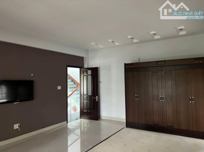 CHÀO BÁN NHÀ 3 TẦNG MẶT TIỀN ĐƯỜNG NÚI THÀNH VÀ GỒM MẶT KIỆT 2M. - 9