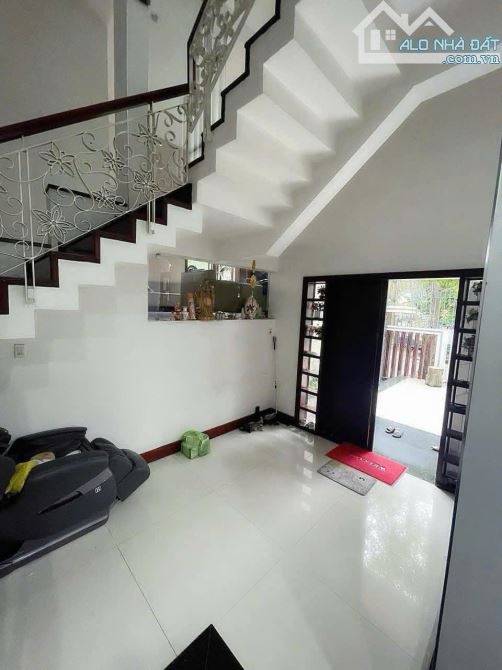Bán căn biệt thự Vĩnh Điềm Trung đường C1 Diện tích: 280m2 Hướng: Tây Nam. tp Nha Trang - 9
