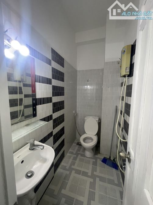 Bán tòa căn hộ dịch vụ góc 2 mặt tiền Nơ Trang Long - Phạm Văn Đồng tổng 8PN HĐT 45tr-55tr - 9