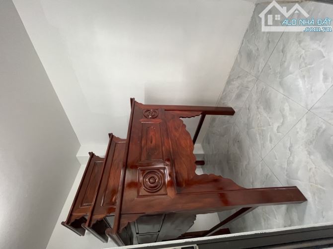 Nhà đẹp phố Hoa Lâm, 5 tầng, dân xây chắc chắn, ngõ nông, nội thất, giá r.ẻ bất ngờ - 9