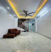 Nhà đẹp đường Láng mới tinh 80m ra ô tô thông Chùa Láng 4 tầng 40m2 4PN đủ nội thất ở luôn