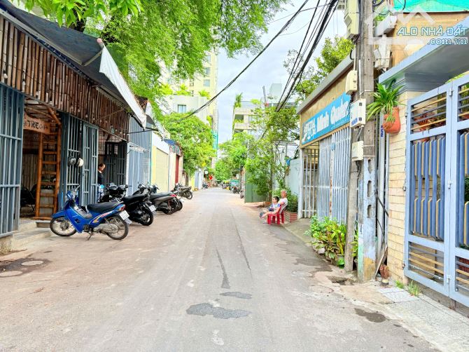 LÔ ĐẤT MT THỦ KHOA HUÂN-NỞ HẬU-SÁT NGUYỄN VĂN THOẠI -CÁCH BIỂN 200M-Ô TÔ THÔNG-GIÁ 12 TỶ - 1