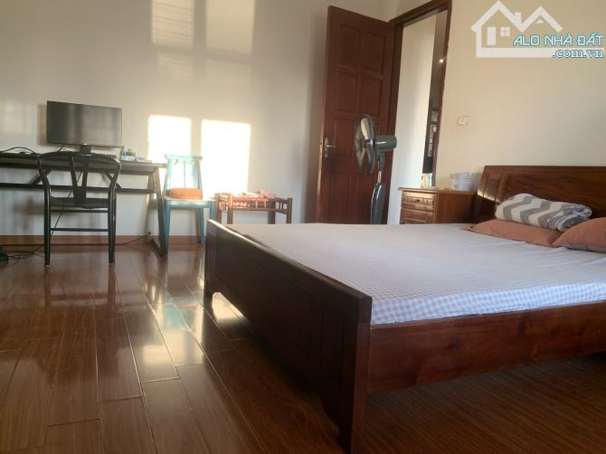 Chinh chủ cho thuê căn hộ 122.2 m2 tại Phố Nguyễn Cảnh Dị, Đại Kim Phường Định Công HN