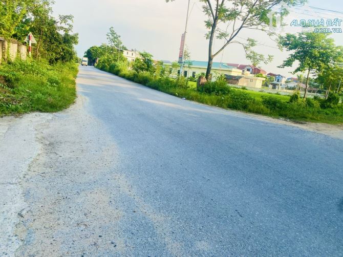 Đất Quang Tiến-Sóc Sơn- Đường thông-Oto tránh-Kinh doanh-92m2- Nhô 2 tỷ.