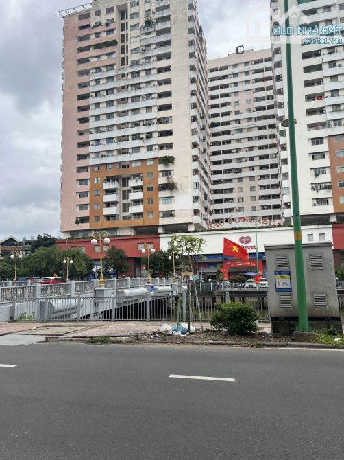 Bán nhà Quận 3, liền kề Lê Văn Sỹ_Hoàng Sa, 4 Tầng, hẻm thông, 31m2, Ở/Cho thuê, 5.1 Tỷ