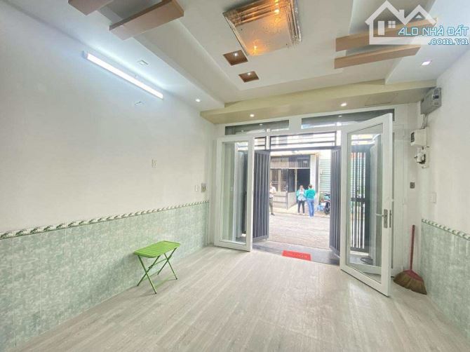 Bán nhà hẻm 6m KD, có lề đường Trần Hưng Đạo, Tân Sơn Nhì, Tân Phú, 52m2, 4 tầng