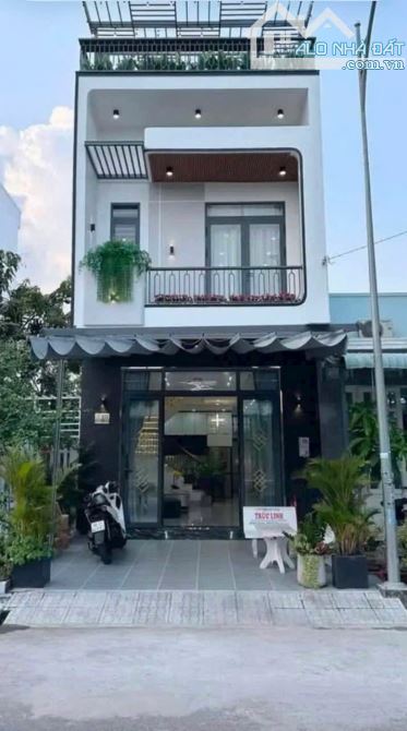 🏡 BÁN NHÀ 1 TRỆT 1 LẦU – LONG HÒA, CẦN ĐƯỚC, LONG AN 🏡   Diện tích: 5 x 16m Chỉ 1ty540