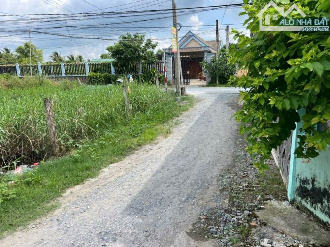 313 đất thổ lô góc 2 mặt tiền ngang 17.5m đường Nguyễn Quang Đại , Mỹ Lệ Cần Đước