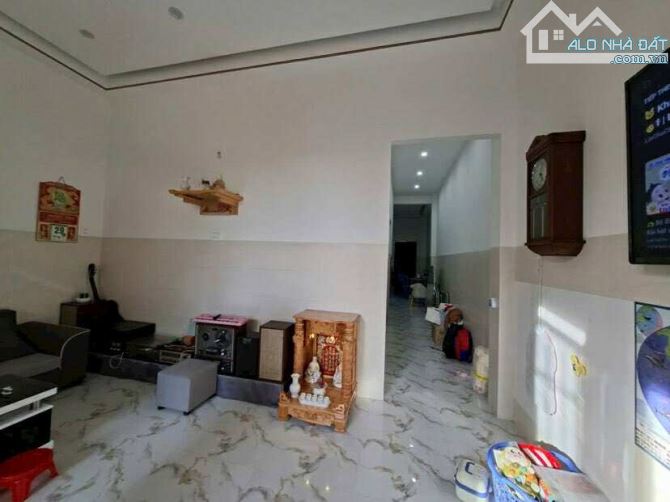Bán nhà 75 m2 Nguyễn Văn Trường gần đại học FPT  1,2 tỷ