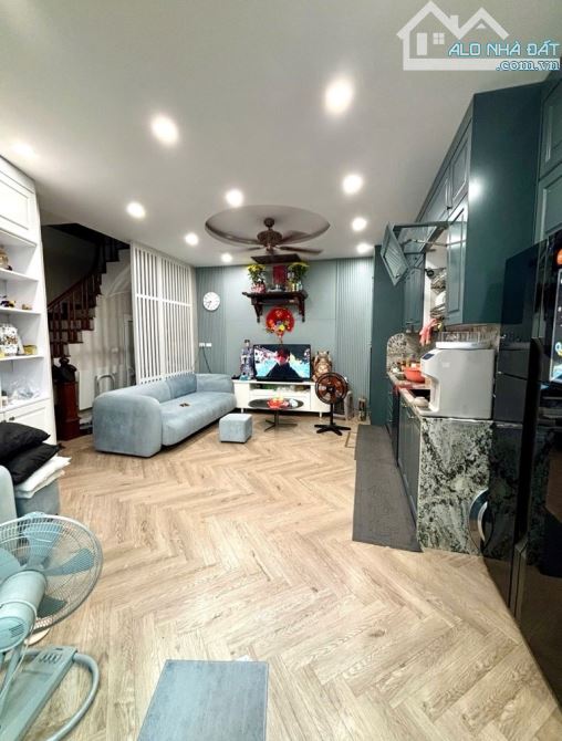 BÁN NHÀ PHỐ VIP - ĐÀO DUY TỪ- HOÀN KIẾM - LÔ GÓC SIÊU ĐẸP 33M2 - 5 TẦNG 4.5M MT - 16.8 TỶ