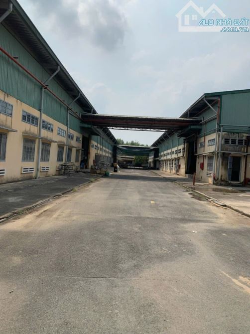 X104 ➡️ Bán nhà  xưởng Cụm CN Tân An Dt: 37.000 m2 full SKN đóng thuế 1 lần đến năm 2053