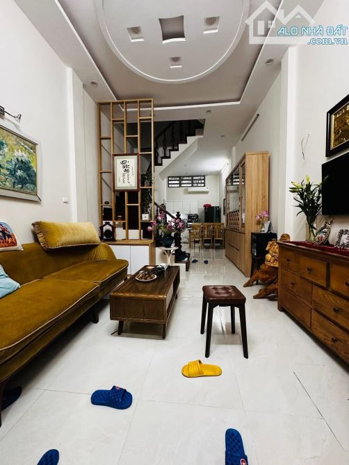 Bán Nhà 47/54M - 4T, Giảng Võ Ba Đình - HN ngõ nông cách phố 20M- Sổ Vuông Nhỉnh 12 Tỷ