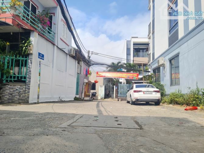 🔥 LÊ VĂN QUÝ - BÁN ĐẤT TẶNG NHÀ - ÔTÔ ĐỖ CỬA– CÁCH BIỂN 300M! 🔥 🏡 Nhà C4, 2PN, bếp, MT