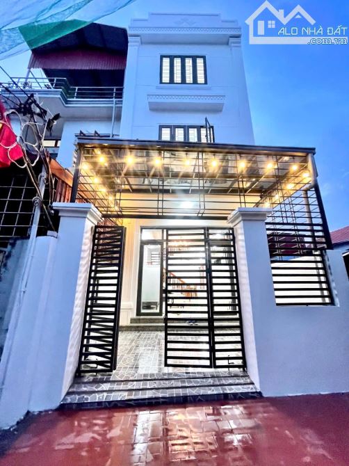 Trung Hành - Độc Lập - Sân Cổng riêng : 59m2 - 3 Tỷ 190