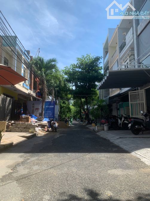 Bán lô đất nhà mặt tiền Bùi Hữu Nghĩa.