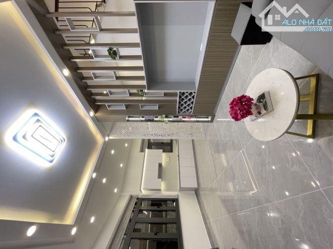 Bán nhà 55m 4tầng 7x8 giá 6.4 tỷ nguyễn tư giản p12 gò vấp