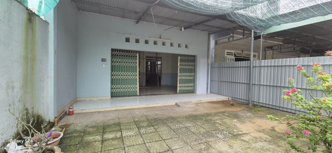 Cho thuê nhà cấp 4 trống, phường thống nhất, biên hòa.  + diện tích: 8x22   + giá thuê: 6t