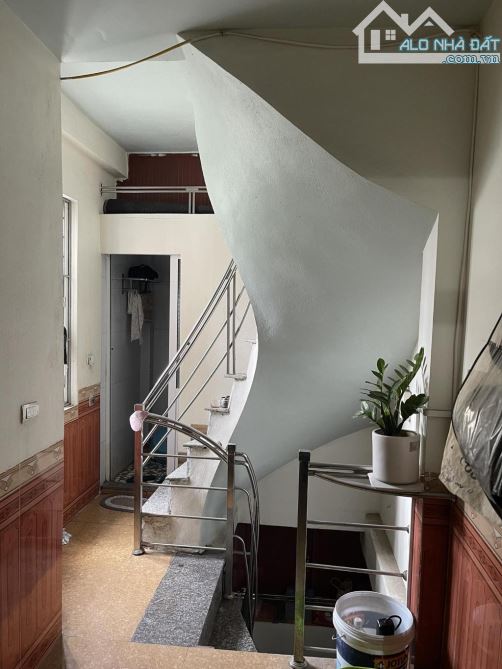 B.ÁN NH.À Văn Chương  Đống Đa, 33 m2, 6 tầng, 4 ngủ, MT 4.5m, trước nhà đá bóng, chỉ 6.45T
