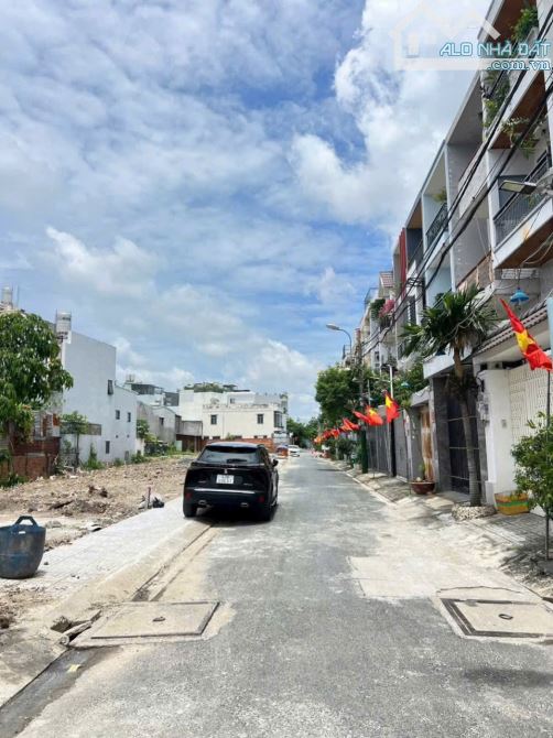 Lô đất xây nhà cao tầng cực nét đường nhựa 8m khu dân cư công viên an sương q12