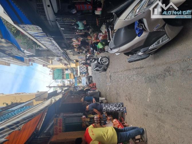 HÊM XE HƠI NGAY NGUYỄN THÔNG Q3 NHÀ 3 TẦNG 68m2 NGANG 4 TIỆN XÂY MỚI