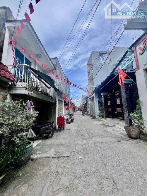 NHÀ 2 tầng  Đường TL04 / P. Thạnh Lộc, Quận.12 dt 74m2 (4mx18,5m) hẻm ôtô 💵6tỷ
