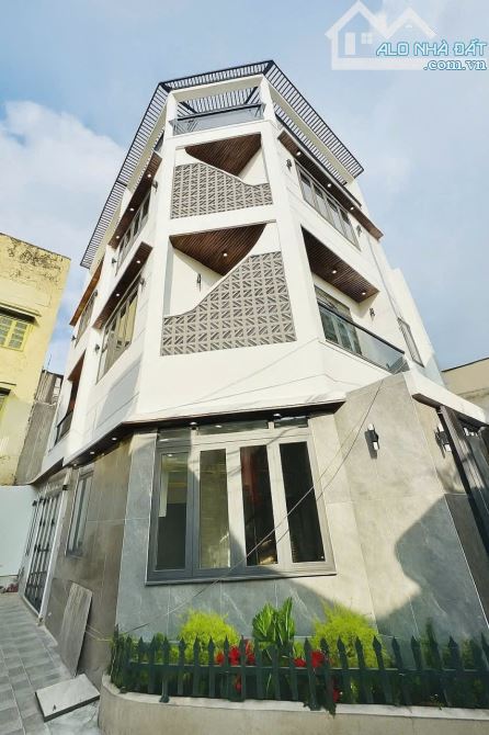 💥 Căn góc đẹp Nguyễn Tư Giản -Phường12💎 8X7M 4 Lầu💎3PN 3WC 💵 6,4 Tỷ