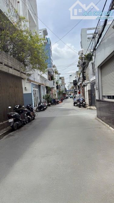 Quận Tân Bình-Nhà đẹp-Hẻm ô tô 5M-Giáp Phú Nhuận, Q.3-50m2-3tầng-3PN,3WC