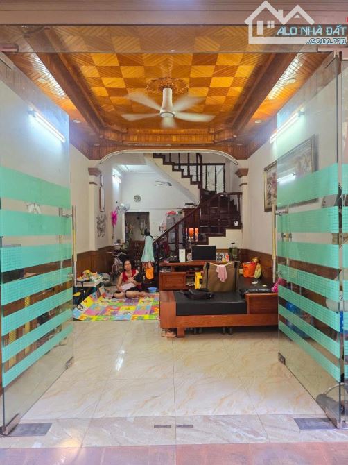 BÁN NHÀ NGUYỄN KHANG 45m 5 TẦNG MT 4m 2 MẶT THOÁNG Ở NGAY HOẶC KINH DOANH NHỎ GIÁ 10.5 TỶ
