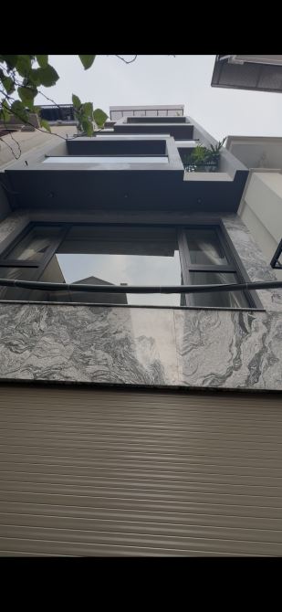 Nguyễn Văn Cừ Full nội thất 40m - thang máy - ô tô đỗ cổng