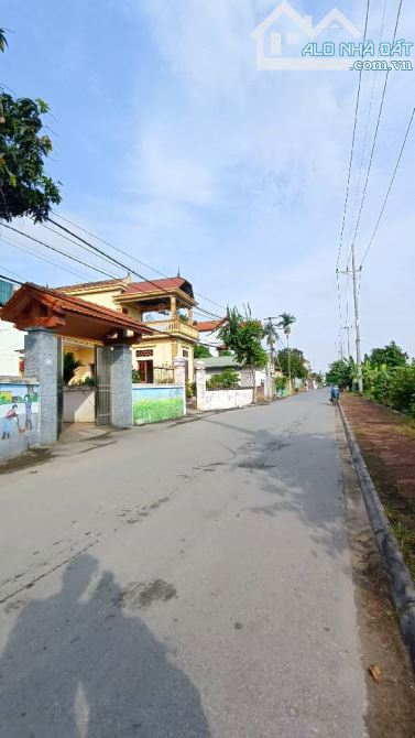 BÁN ĐẤT LÔ GÓC 46M - BÁT KHỐI - GIA LÂM  - VỊ TRÍ CỰC KỲ ĐẸP - HÀNG XÓM LÀNG NGHỀ BÁT TRÀN