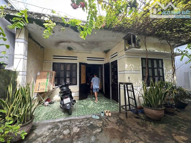 🔥CHỦ THIỆN CHÍ BÁN LÔ ĐẤT TẶNG KÈM NHÀ CẤP 4 DIỆN TÍCH 171M² NGANG 8M ĐƯỜNG NGUYỄN HOÀNG