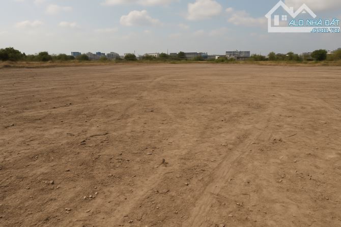 CHO THUÊ 4.900m² ĐẤT TRỐNG ĐƯỜNG XÔ VIẾT NGHỆ TĨNH, BRVT
