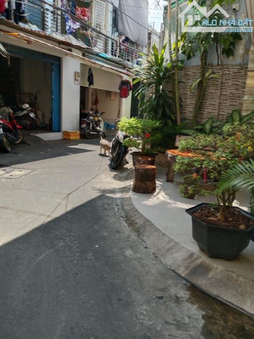 BÁN GẤP NHÀ HẺM XE HƠI PHÚ THỌ HOÀ , 4 x 15 , 2 TẦNG . GIÁ NHỈNH 6TỶ