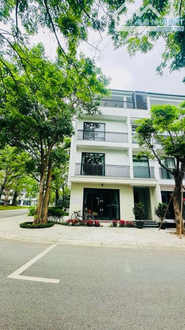 Liền kề Khuất Duy Tiến, vỉa hè, 3 ô tô tránh, KD, 2 thoáng, gara, mặt tiền khủng, 150m*5T