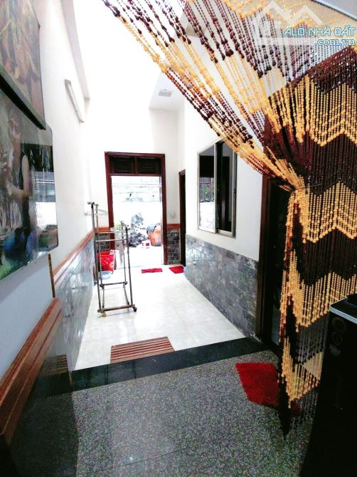 Bán nhà  hẻm xe tải đường ĐT743B gần đường Nguyễn Du 170m2 nhà 2 tầng giá 5.42 tỷ