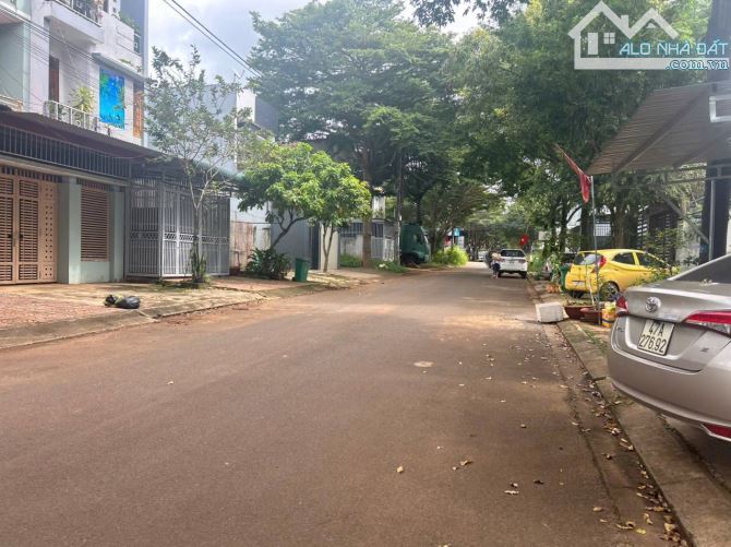 2 lô liền kề mặt tiền Trần Phú góc 2 mặt tiền kinh doanh