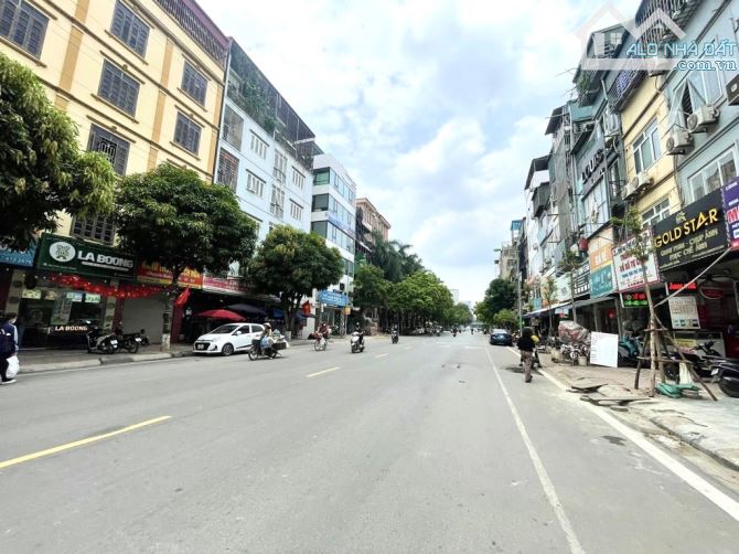 NHÀ PHỐ. 36M. 5 TẦNG.14,6 TỶ.PHÂN LÔ. ÔTÔ. KINH DOANH. ĐƯỜNG THÔNG. TRẦN QUỐC HOÀN. VIP