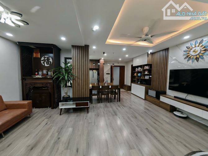 Bán chung cư IA20 Ciputra căn 104m tòa B 3PN full đồ ban công ĐN view Hồ Tây thoáng mạt