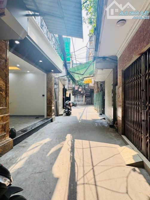 Chính chủ bán nhà La Phù 45m² x 6 tầng, thang máy, ô tô đỗ cửa, ở ngay