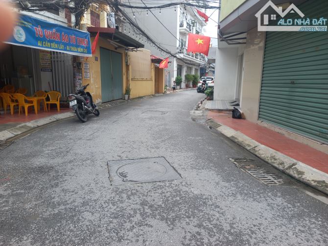 Bán 68m2 đất ngang 4,2m2 oto vao tận nơi Thiên Lôi- Chợ Đôn